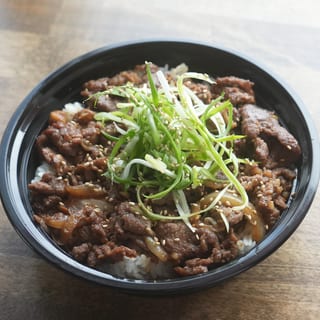 Bulgogi Bowl (불고기 덮밥)